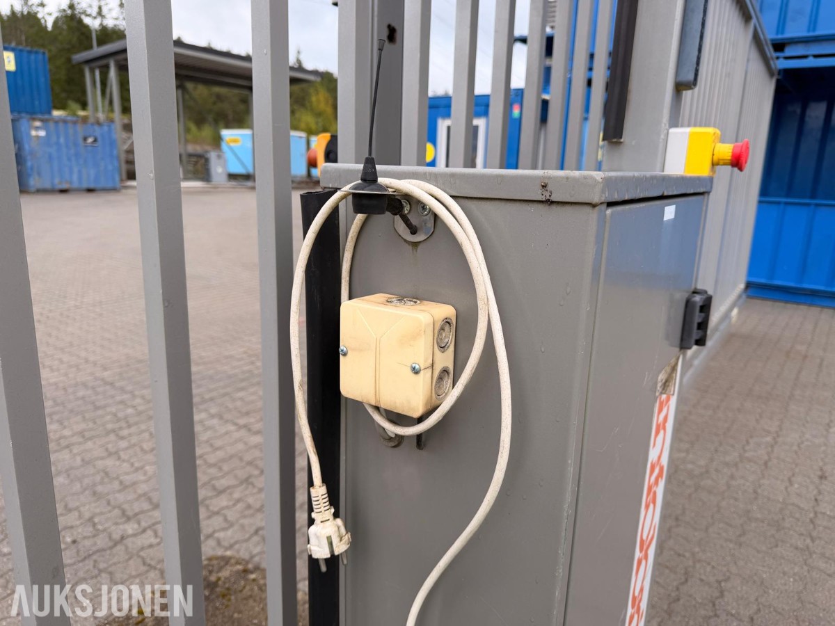 2015 FAVSANG elektrisk skyveport med adgangskontroll