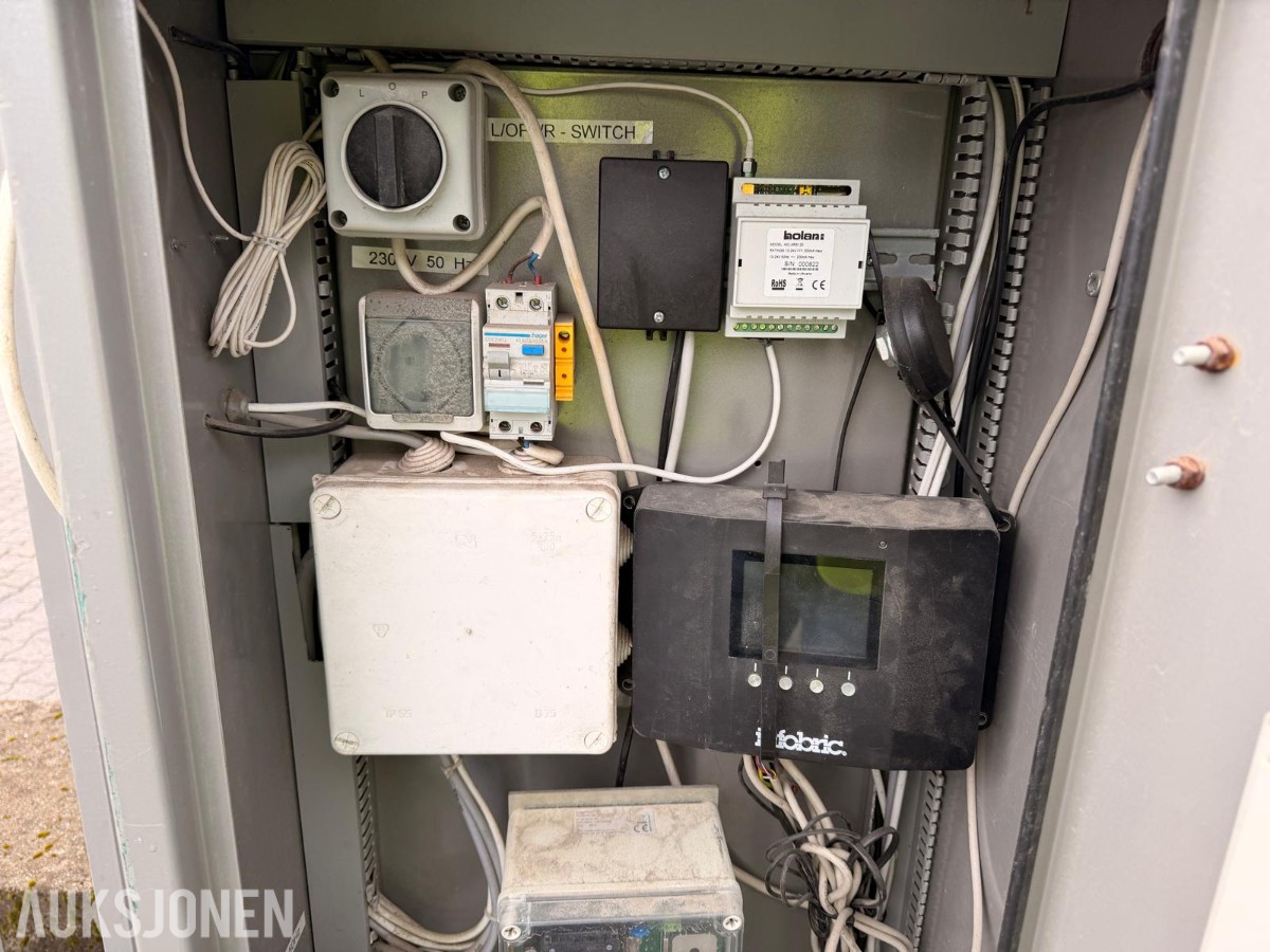2015 FAVSANG elektrisk skyveport med adgangskontroll