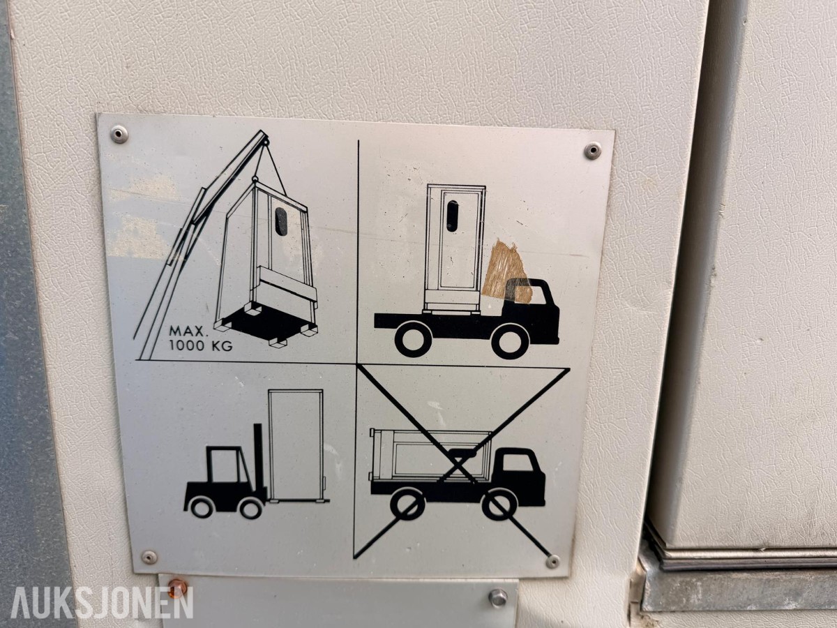 DANFO toalettkabin med servant, vanntank og varme