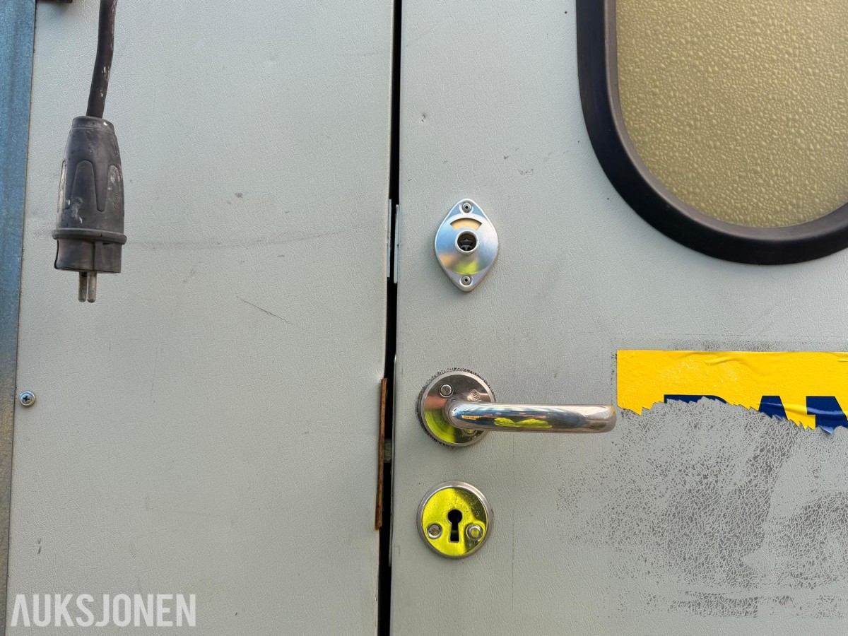 DANFO toalettkabin med servant, vanntank og varme