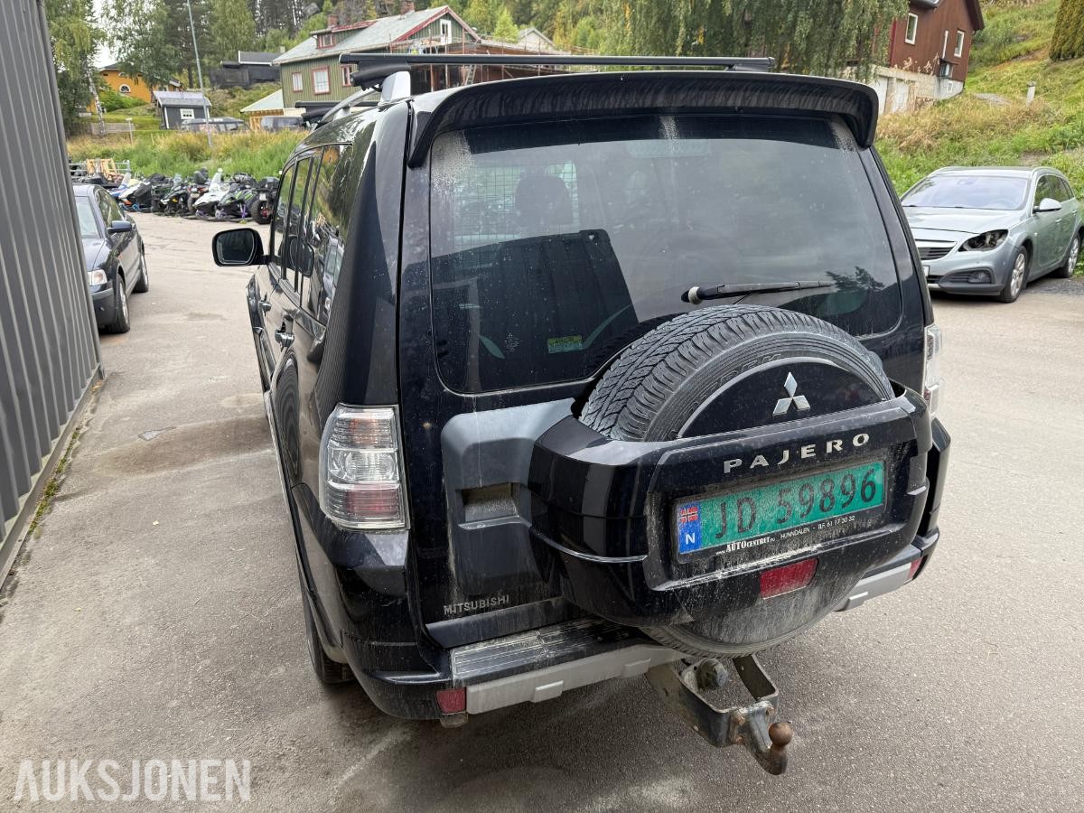 2011 Mitsubishi Pajero 3.2 Diesel 200hk 4WD Automat, Ryggekamera, Hengerfeste
