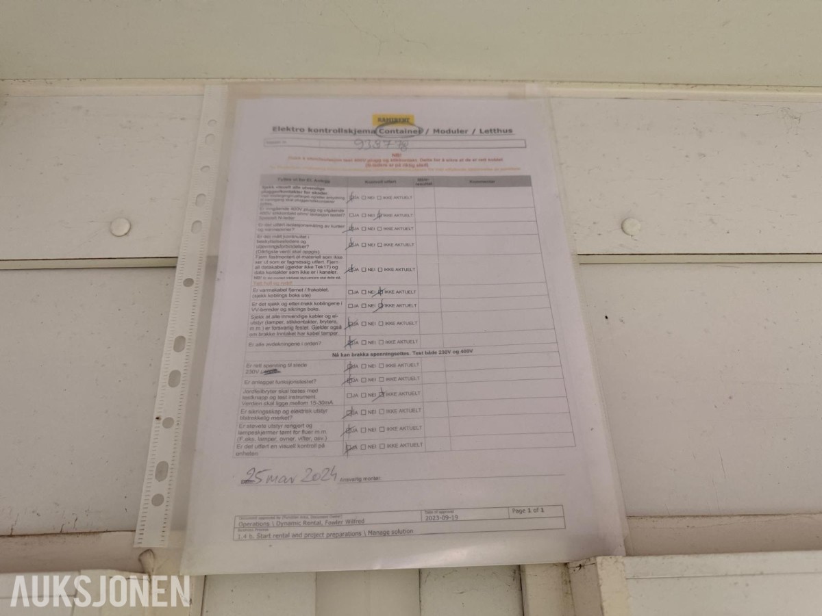 Kontorbrakke / kontormodul med strøm, varme og vinduer