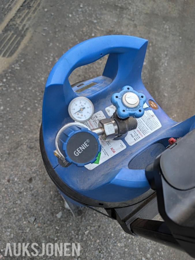 Linde Genie med hjul, håndtak og gassregulator *Ingen minstepris*