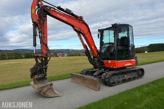 2021 mod. Kubota KX060-5, Engcon, sentralsmørning, 3329 timer ++