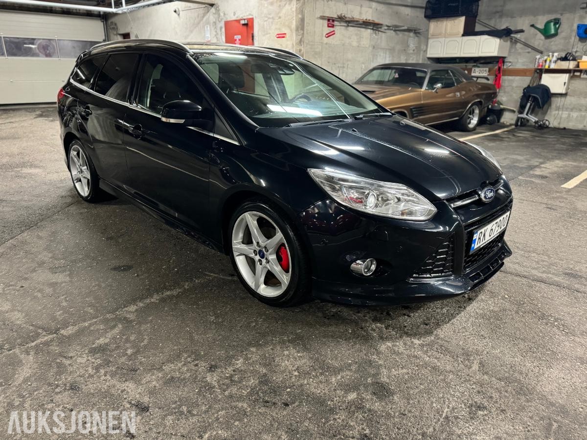 2013 FORD FOCUS 125HK TITANIUM SPORT LAV KM EU-OK 08.27