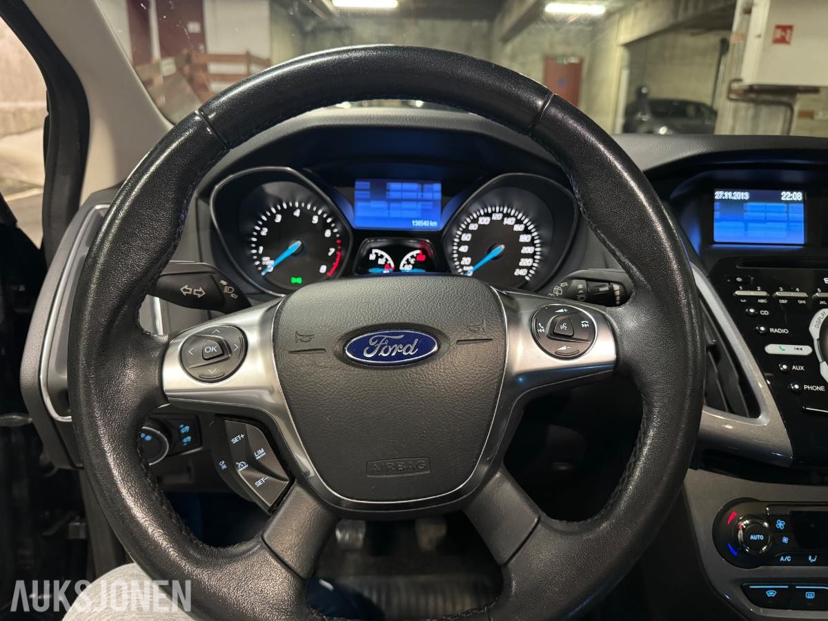 2013 FORD FOCUS 125HK TITANIUM SPORT LAV KM EU-OK 08.27