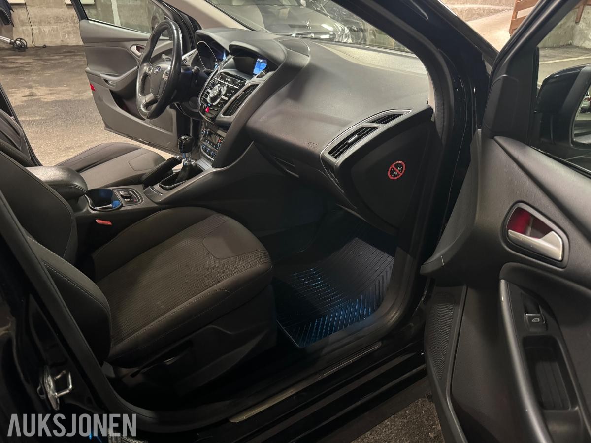 2013 FORD FOCUS 125HK TITANIUM SPORT LAV KM EU-OK 08.27