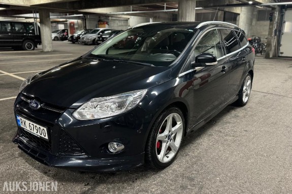 2013 FORD FOCUS 125HK TITANIUM SPORT LAV KM EU-OK 08.27