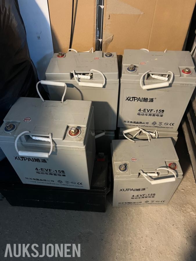 6 stk XUPI 4-EV-150 - 8V 150Ah AGM batterier