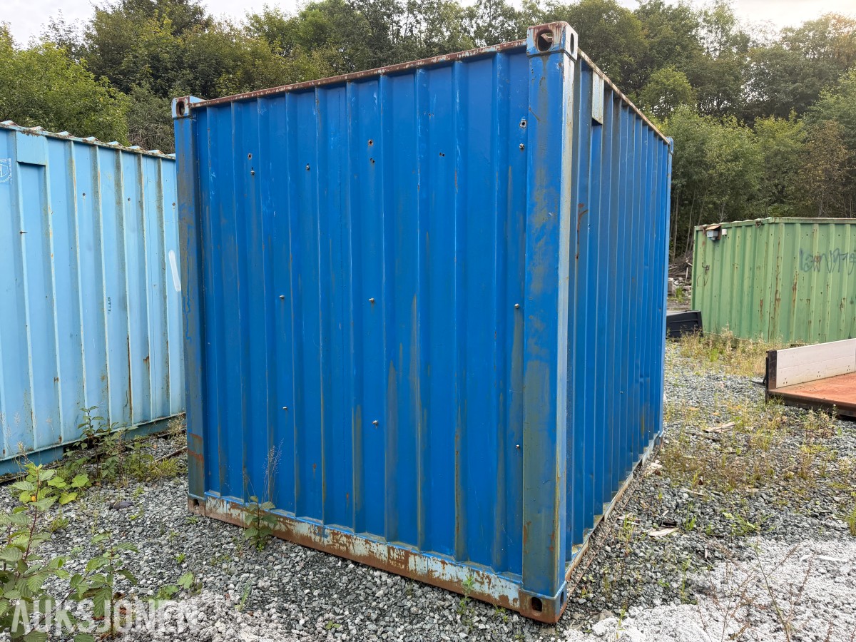 1992 Innredet 10 fots lagercontainer / verkstedcontainer med reoler og arbeidsbenk