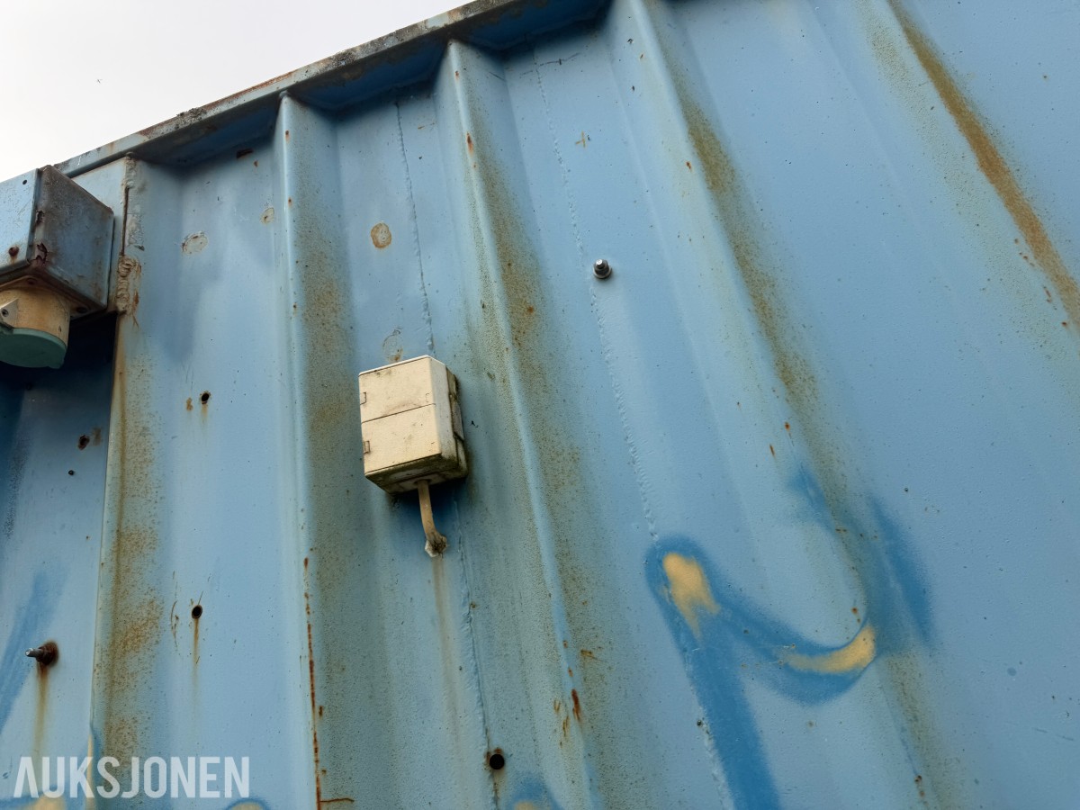 1992 Innredet 10 fots lagercontainer / verkstedcontainer med arbeidsbenk og reol
