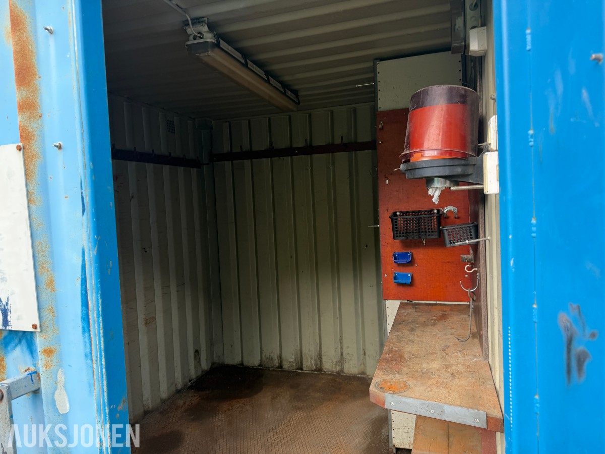 1992 Innredet 10 fots lagercontainer / verkstedcontainer med arbeidsbenk og reol