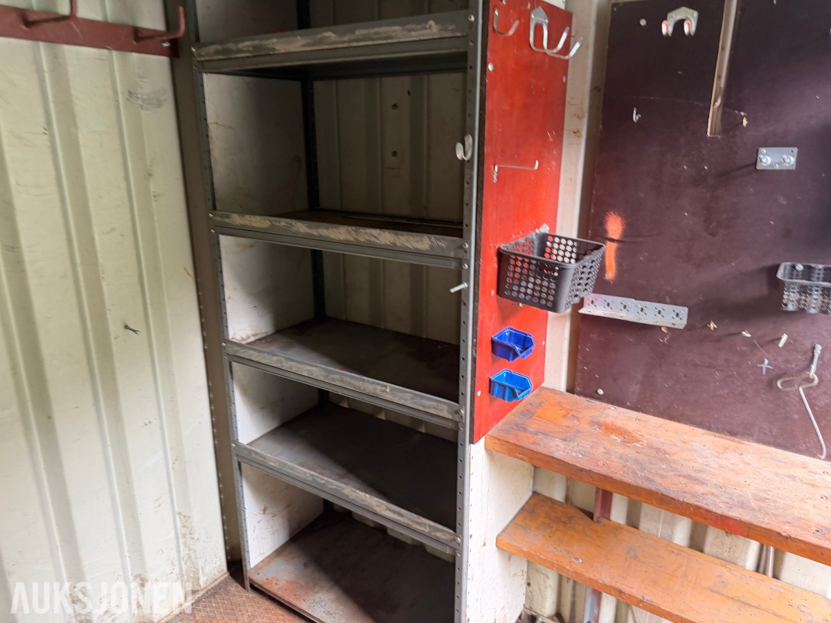 1992 Innredet 10 fots lagercontainer / verkstedcontainer med arbeidsbenk og reol
