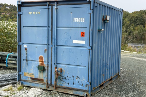 1996 Innredet 10 fots lagercontainer / verkstedcontainer med arbeidsbenk og reol