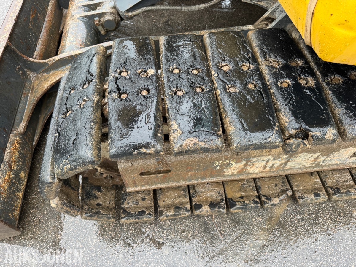 2008 Komatsu PC88MR beltegraver – tiltrotator – skjær – flere skuffer