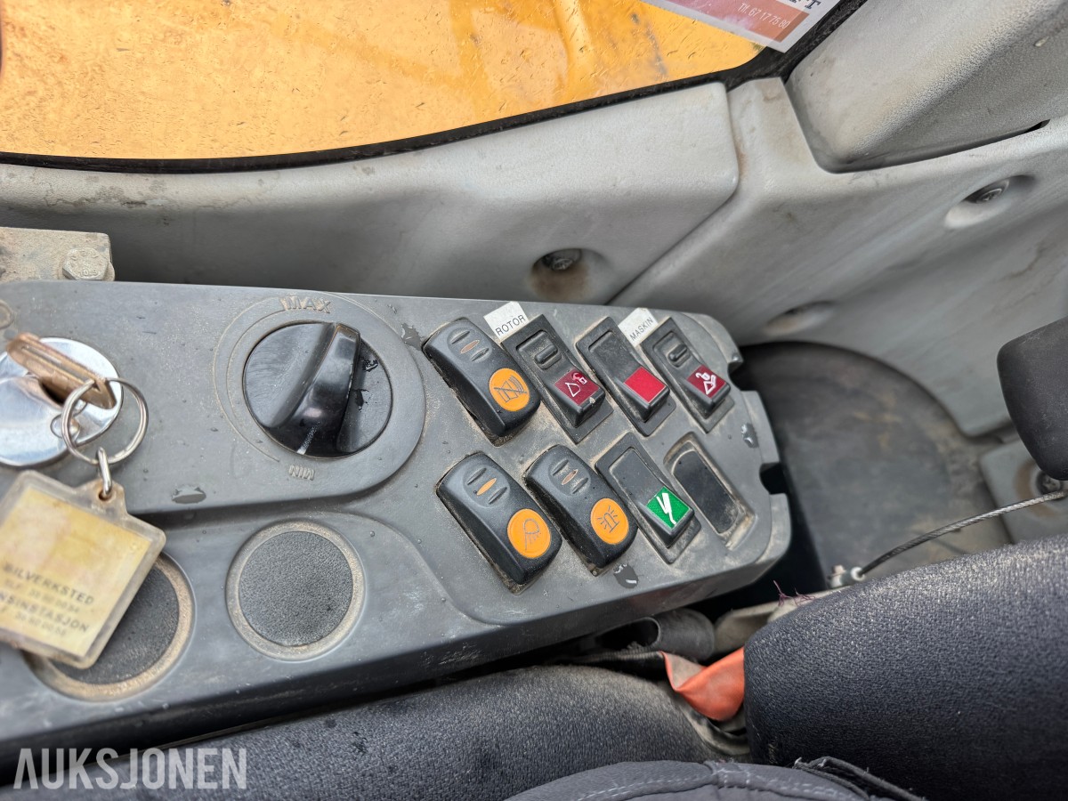 2008 Komatsu PC88MR beltegraver – tiltrotator – skjær – flere skuffer