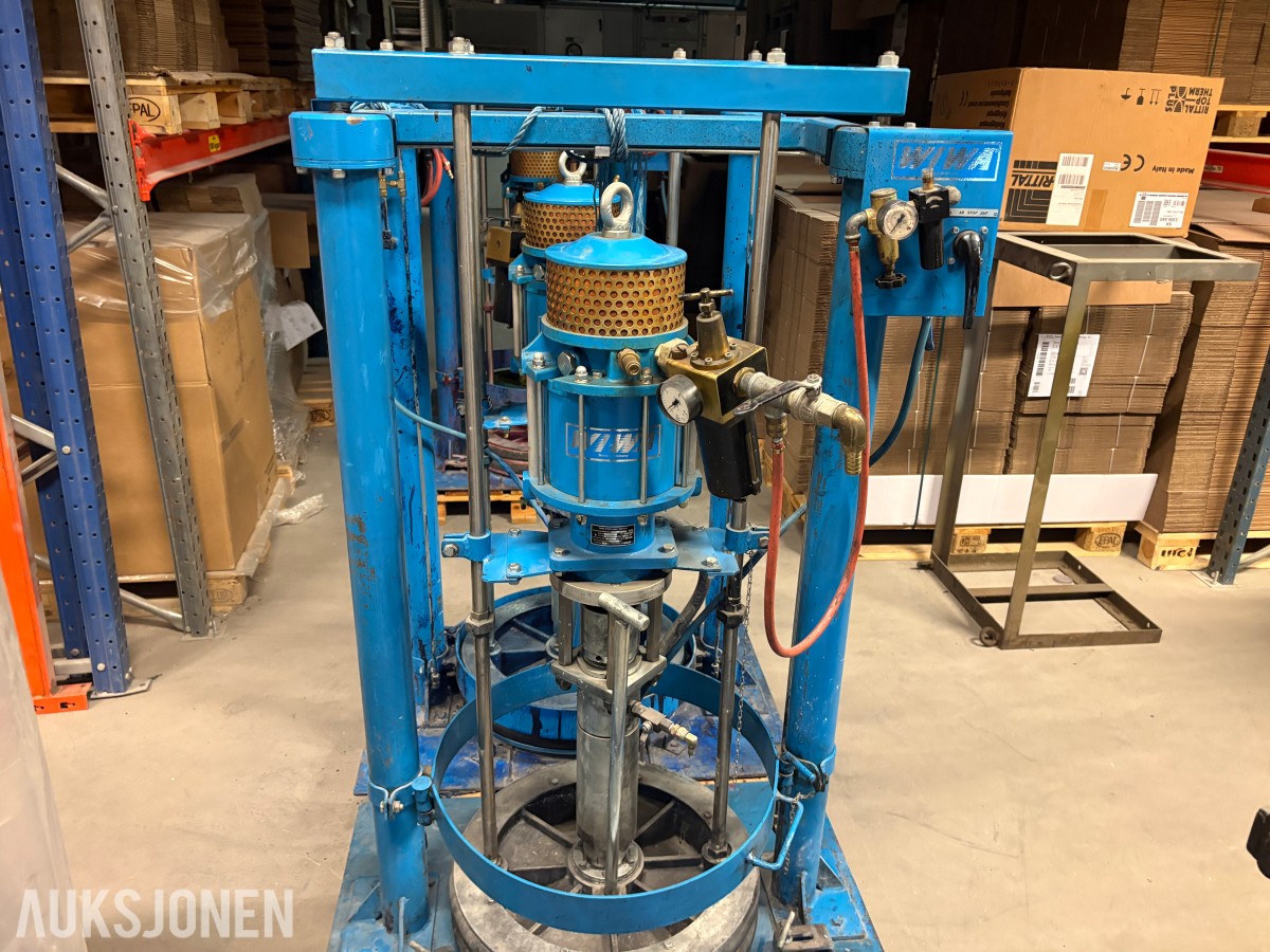 4 stk. WIWA dobbeltvirkende stempelpumper for 200 liters oljefat