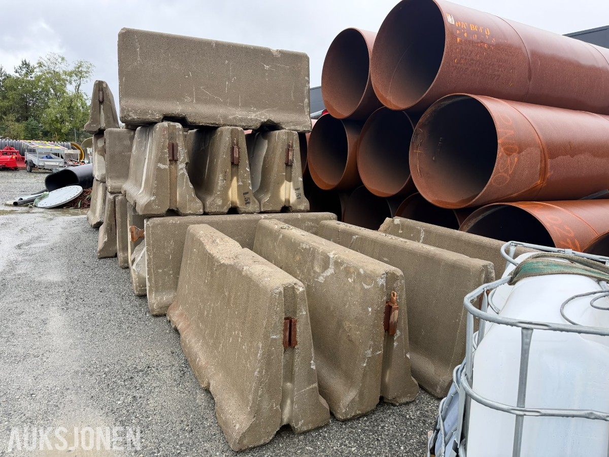 32 stk betongblokker / jersey blokker