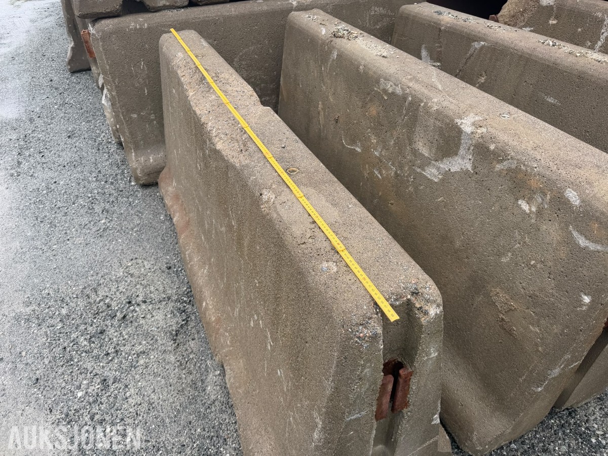 32 stk betongblokker / jersey blokker