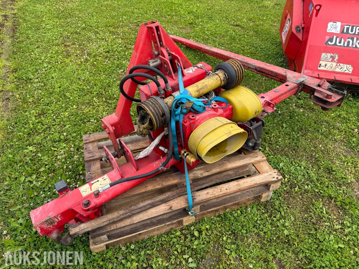 Tupia Junkkari finsnitter / fôrhøster for traktor