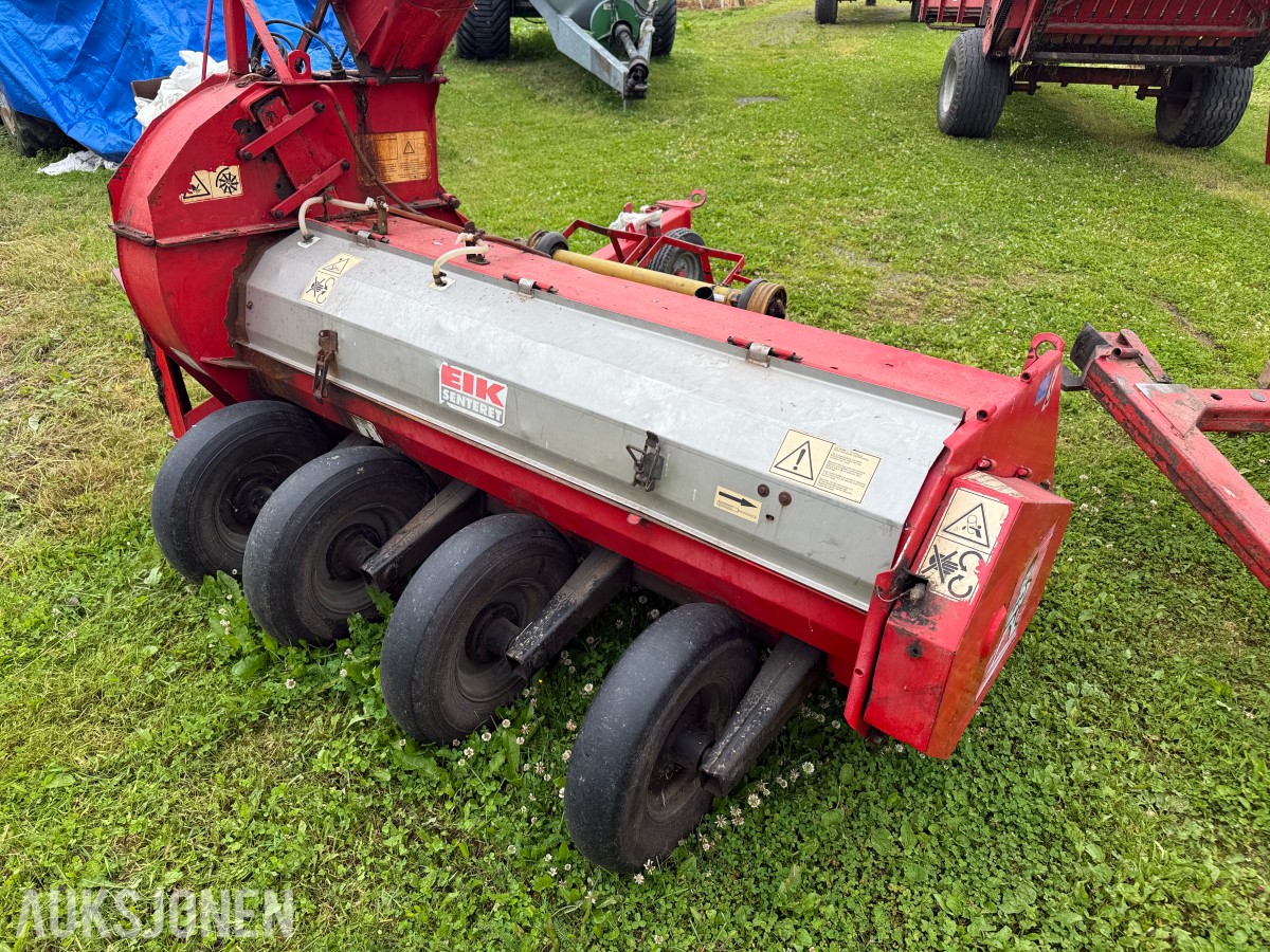 Tupia Junkkari finsnitter / fôrhøster for traktor