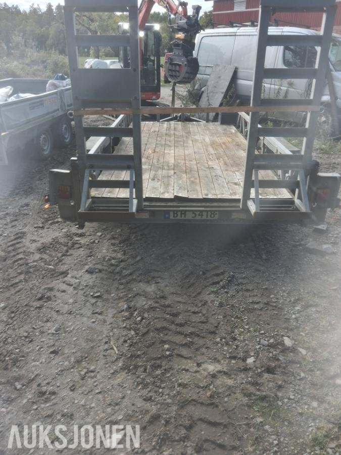 2006 Challenger Maskintralle 3500 kg total
