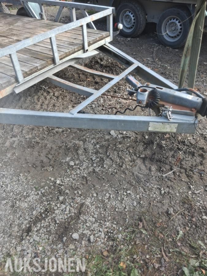 2006 Challenger Maskintralle 3500 kg total