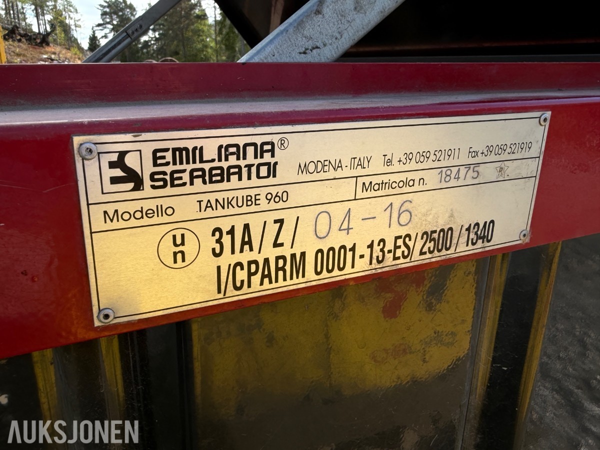 Emiliana Serbatoi Tankube 960 dieseltank - 956 liter