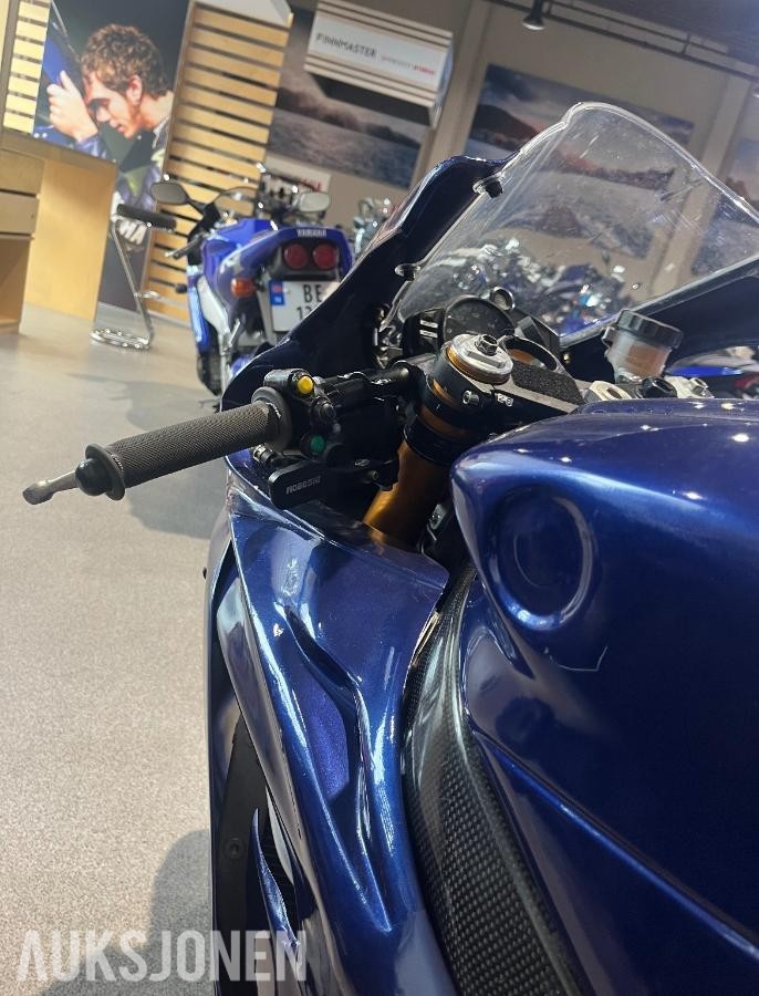 2021 Yamaha R6 Race utgave  - banesykkel