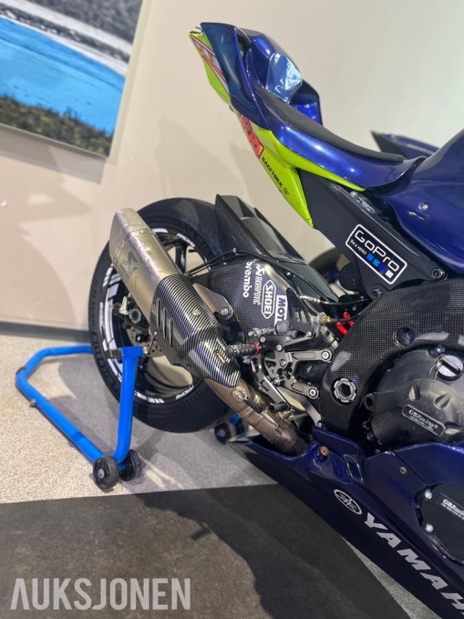 2021 Yamaha R6 Race utgave  - banesykkel