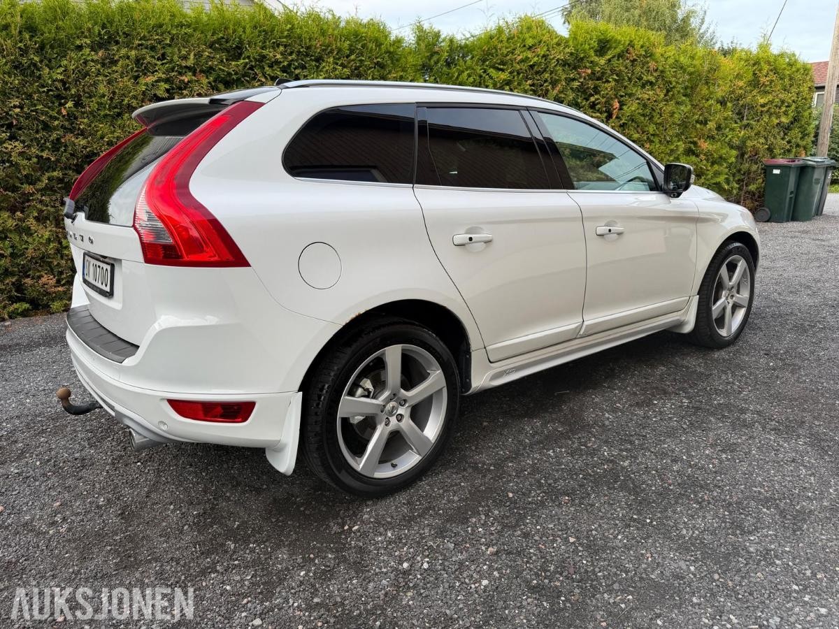 2011 Volvo XC60 R-DESIGN, AWD AUTOMAT, PANOROMA, CRUISEKONTROLL, RYGGEKAMERA 