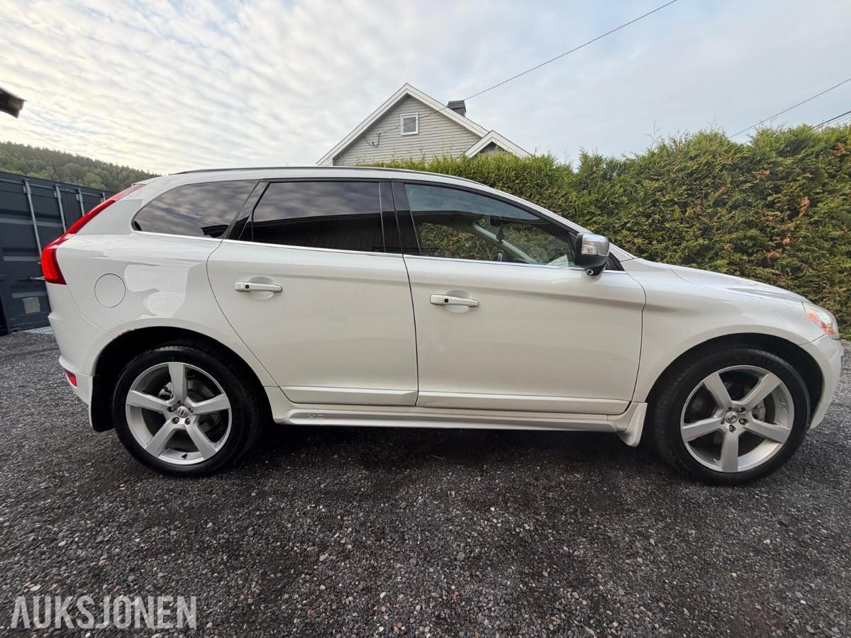 2011 Volvo XC60 R-DESIGN, AWD AUTOMAT, PANOROMA, CRUISEKONTROLL, RYGGEKAMERA 