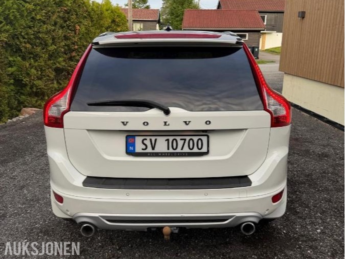 2011 Volvo XC60 R-DESIGN, AWD AUTOMAT, PANOROMA, CRUISEKONTROLL, RYGGEKAMERA 