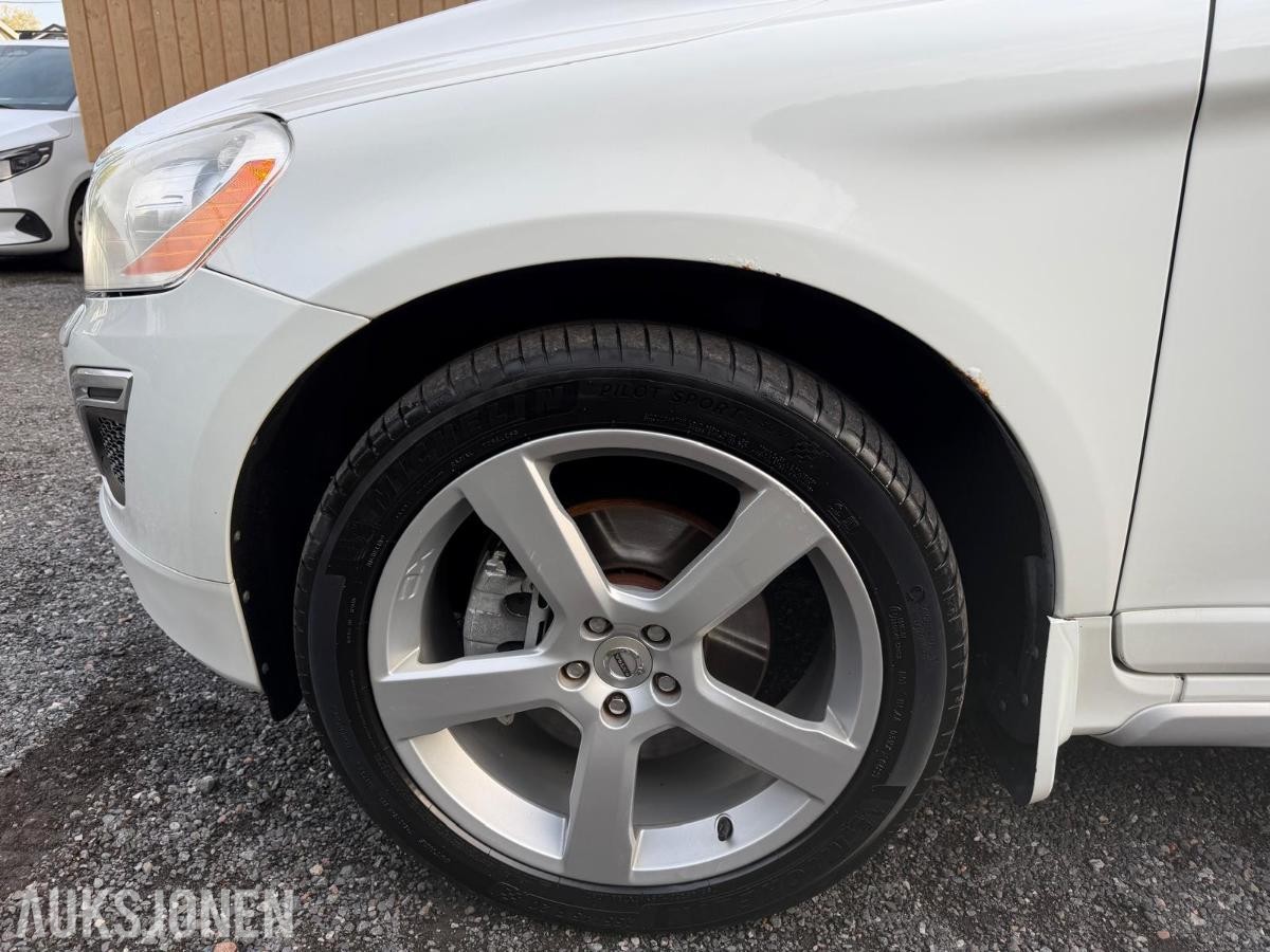 2011 Volvo XC60 R-DESIGN, AWD AUTOMAT, PANOROMA, CRUISEKONTROLL, RYGGEKAMERA 