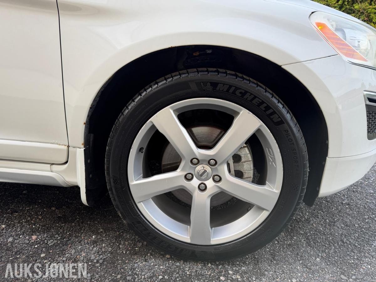 2011 Volvo XC60 R-DESIGN, AWD AUTOMAT, PANOROMA, CRUISEKONTROLL, RYGGEKAMERA 