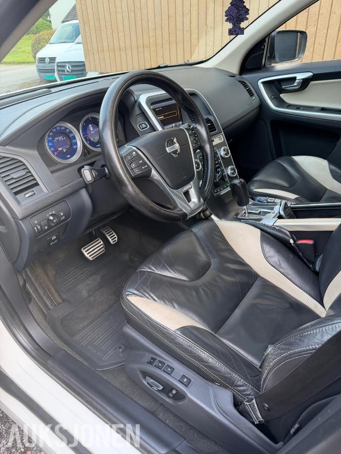 2011 Volvo XC60 R-DESIGN, AWD AUTOMAT, PANOROMA, CRUISEKONTROLL, RYGGEKAMERA 