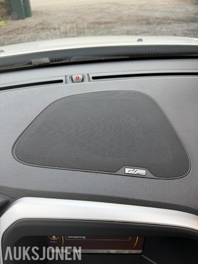 2011 Volvo XC60 R-DESIGN, AWD AUTOMAT, PANOROMA, CRUISEKONTROLL, RYGGEKAMERA 