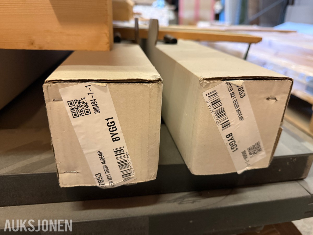 Dører og karmsett Nytt/ubrukt