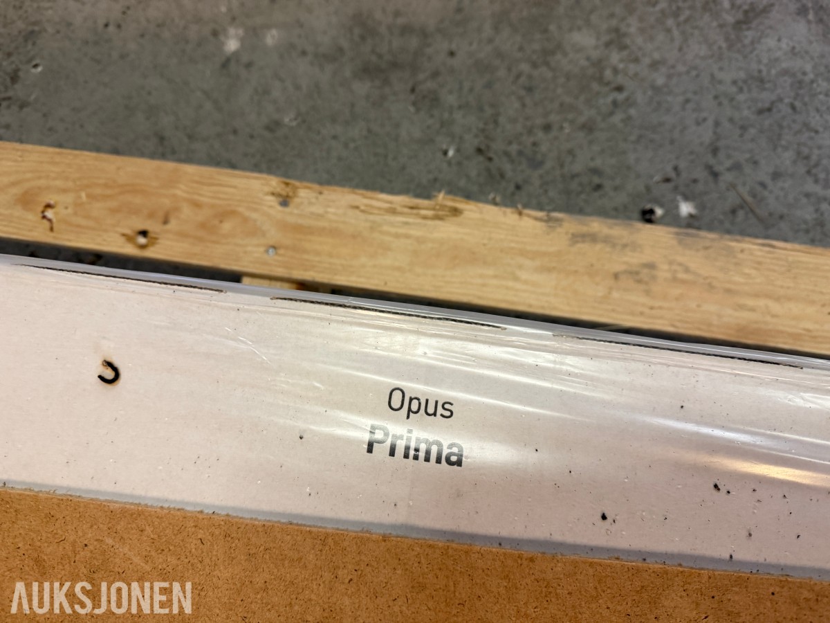 Dører og karmsett Nytt/ubrukt