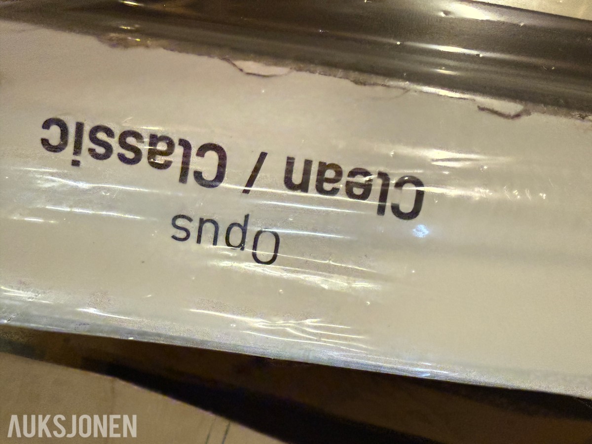 Dører og karmsett Nytt/ubrukt