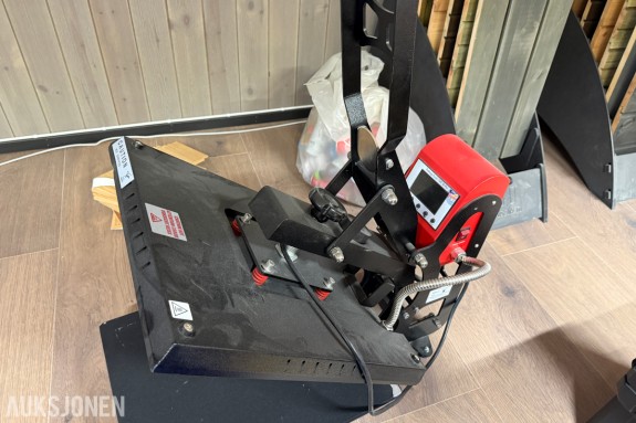 Trykkmaskin til logo på klær