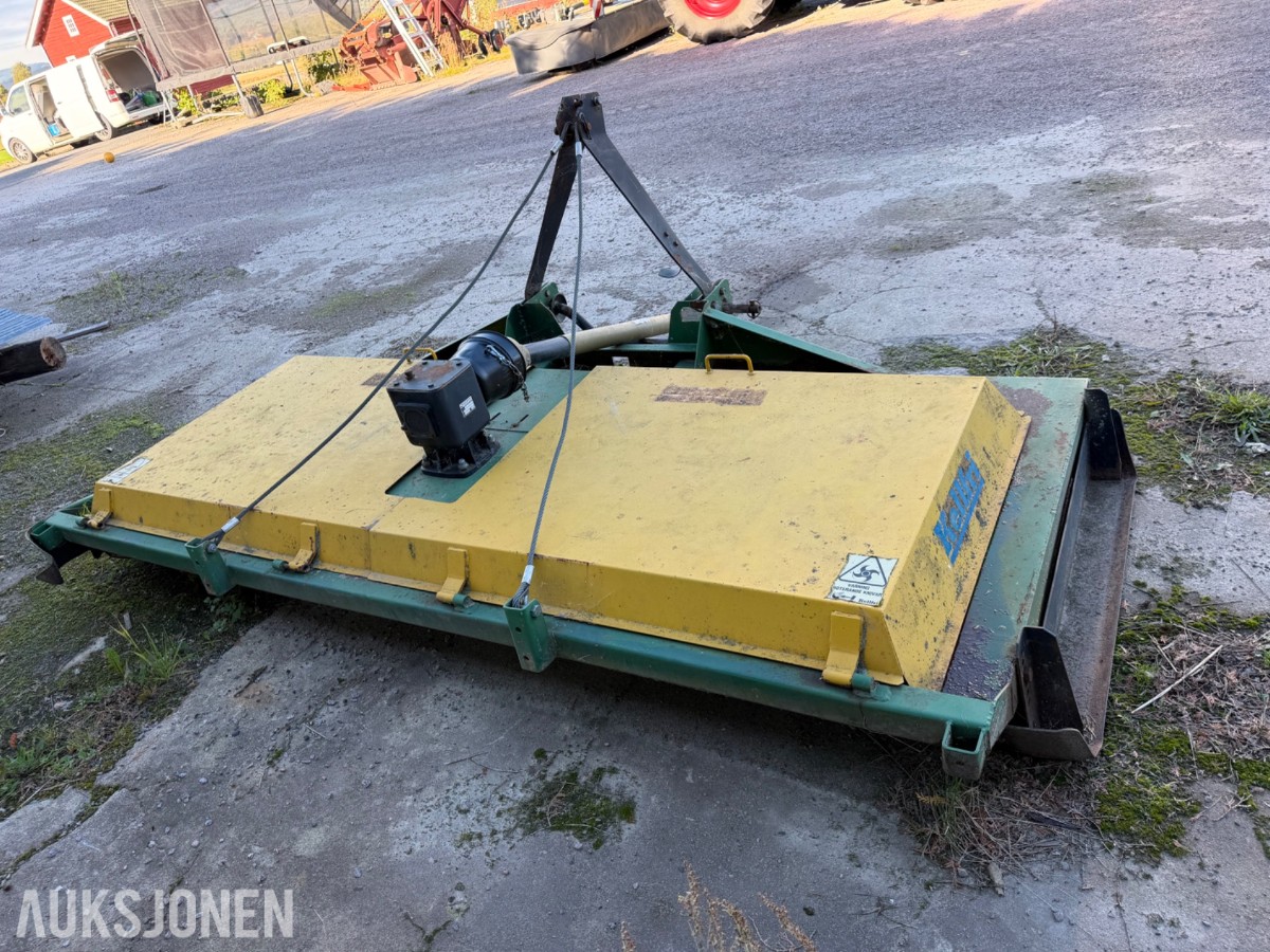 Kellfri beitepusser / vertikalklipper. 2,4 m. klippebredde