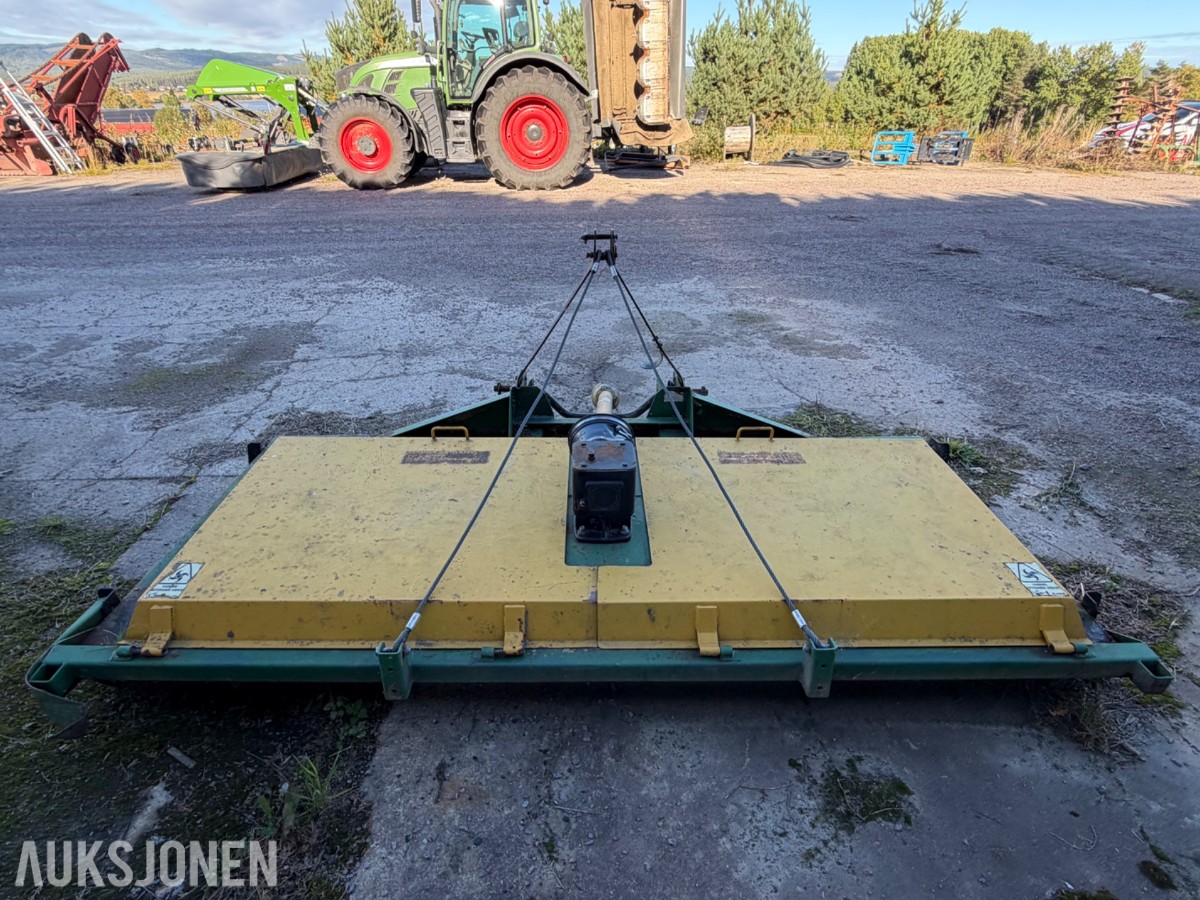Kellfri beitepusser / vertikalklipper. 2,4 m. klippebredde