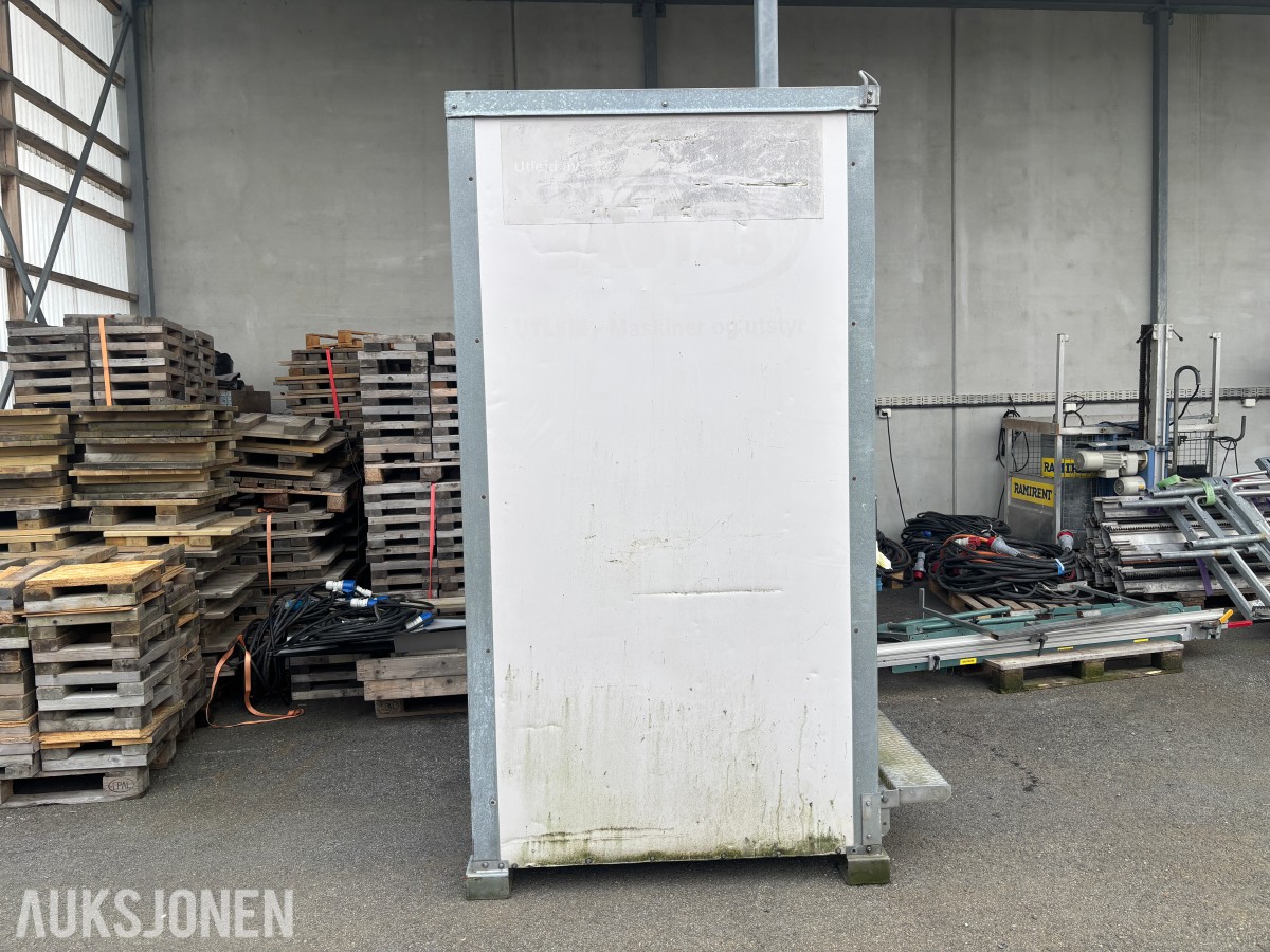 2004 Danfo T-500 Toalettkabin med Vask, Varmeovn - Trucklommer.