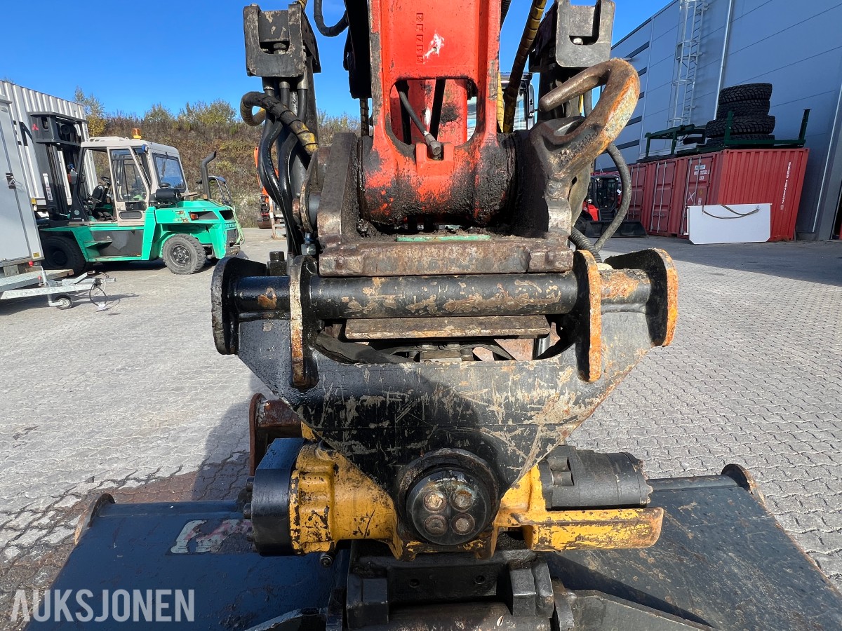 Kubota KX 080-4 Engcon tilt, to skuffer, sentralsmøring 