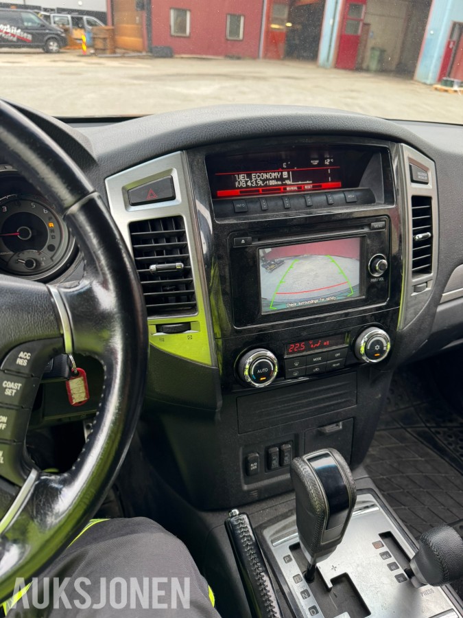 2016 Mitsubishi PAJERO 3.2-200 D 4WD - AUTOMAT - VAREBIL