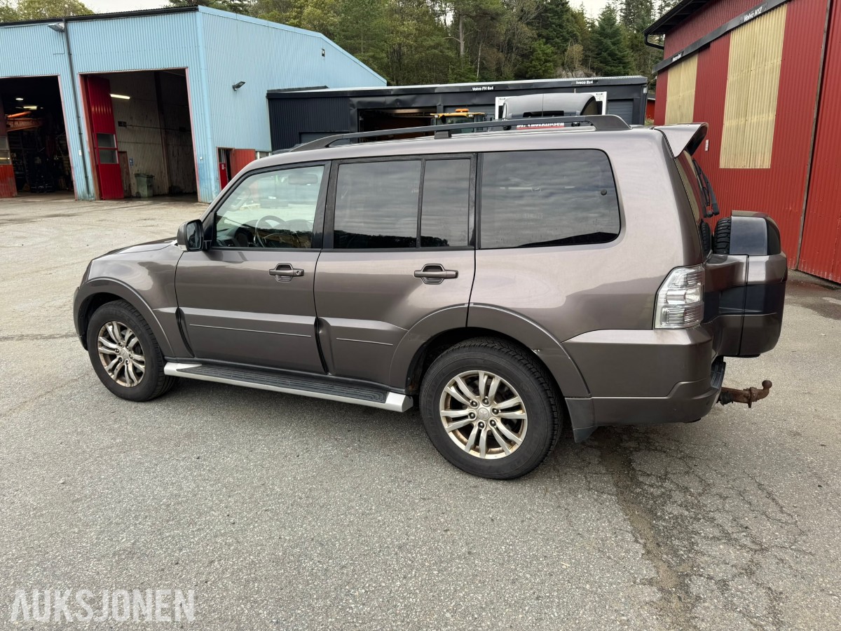 2016 Mitsubishi PAJERO 3.2-200 D 4WD - AUTOMAT - VAREBIL