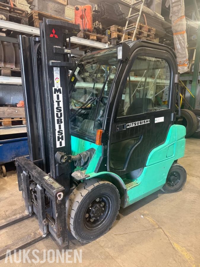 Mitsubishi FD25N gaffeltruck – 2008 modell
