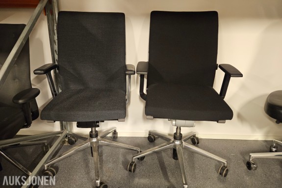 To Sedus kontorstoler - Crossline Prime cn-130 - Crossline cn-100 - stofftrekk - polert aluminiumskryss ⁠