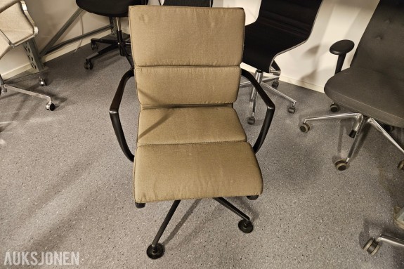 Alias kontorstol - Rollingframe+ / Meetingframe+ - design Alberto Meda - produsert i Italia - kakifarget stoff 